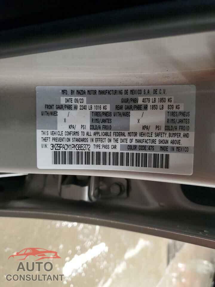 MAZDA 3 2023 - 3MZBPACM1PM385372
