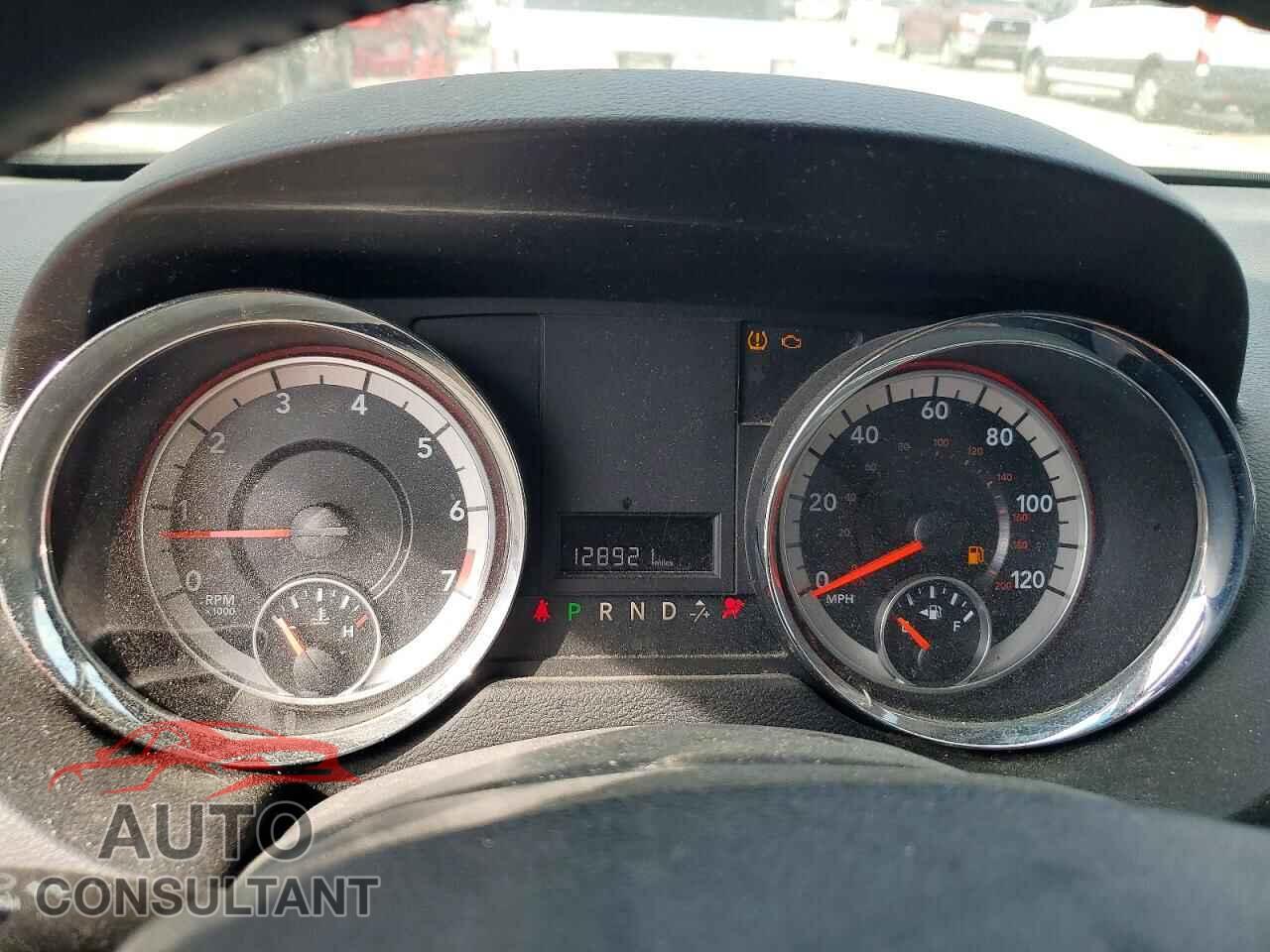 DODGE CARAVAN 2015 - 2C4RDGBG4FR631024