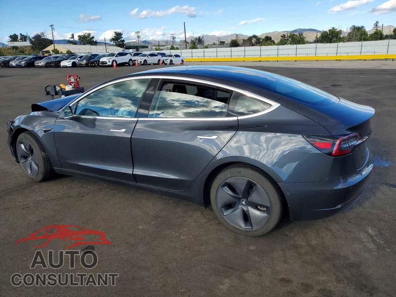 TESLA MODEL 3 2018 - 5YJ3E1EA8JF077689