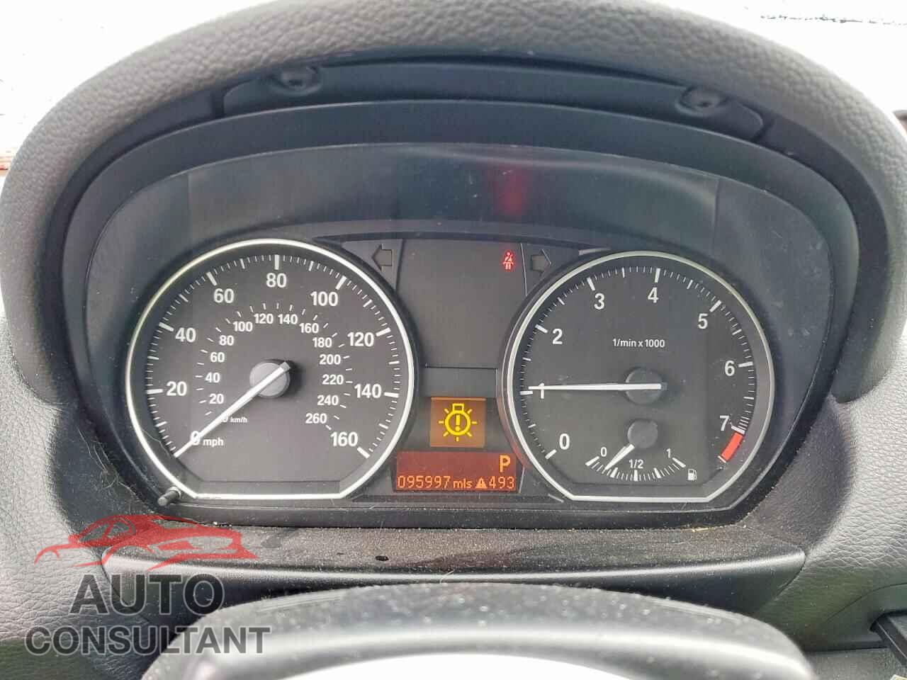 BMW 1 SERIES 2012 - WBAUL7C50CVM82997