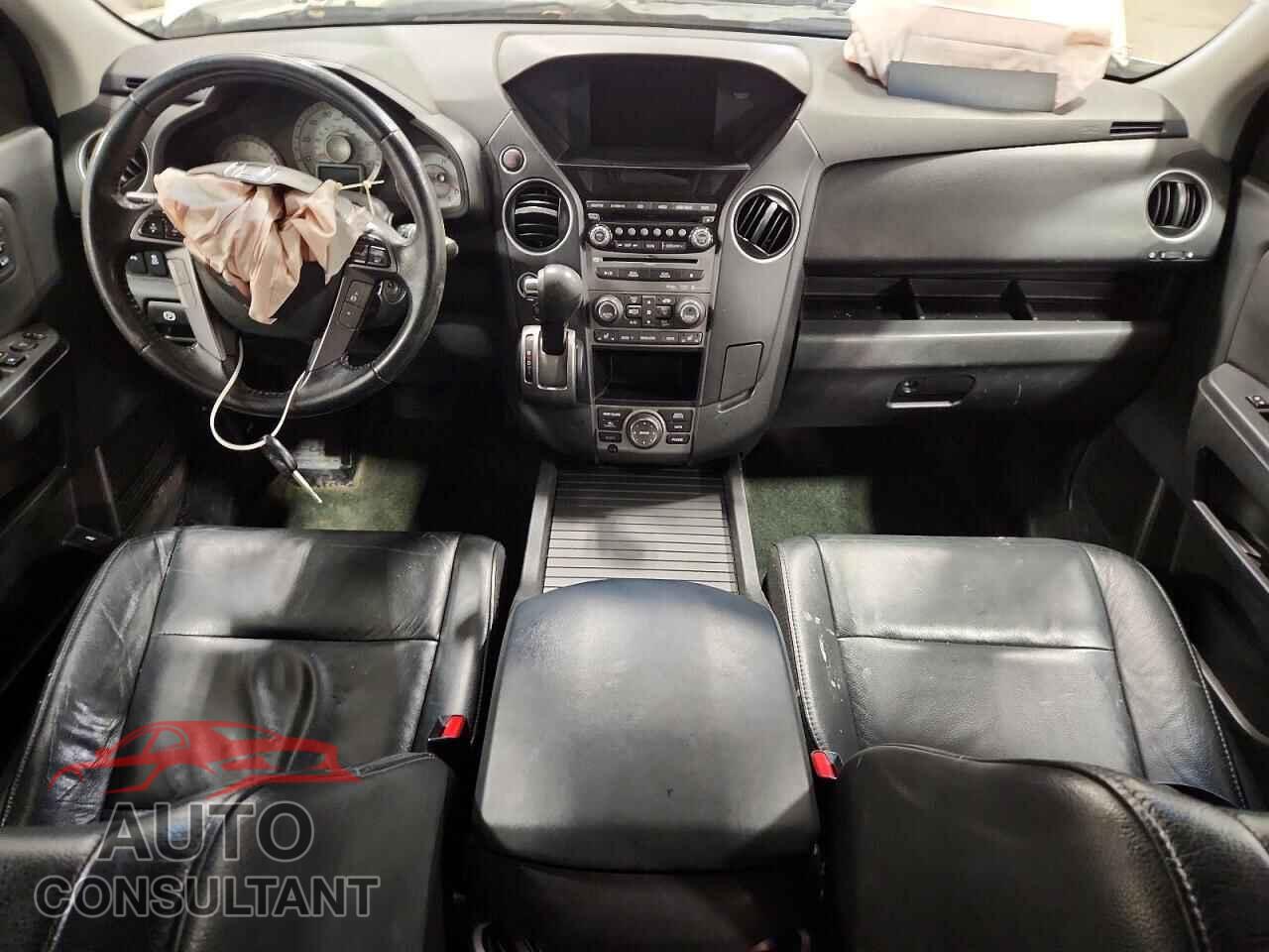 HONDA PILOT 2014 - 5FNYF4H9XEB007767