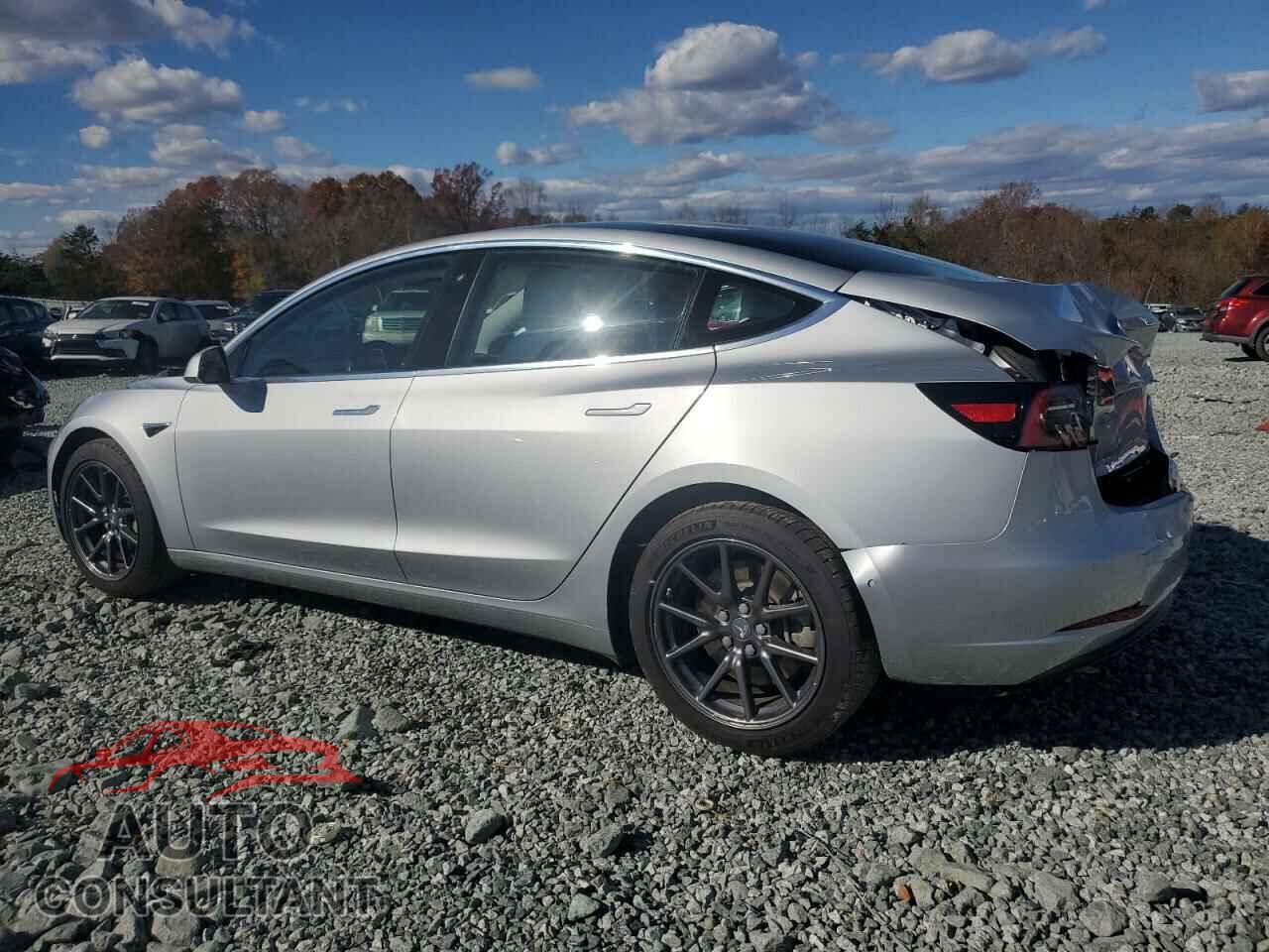 TESLA MODEL 3 2018 - 5YJ3E1EB9JF100227