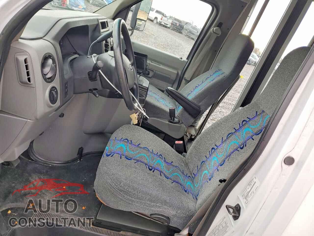 FORD ECONOLINE 2015 - 1FDWE3FL6FDA35024