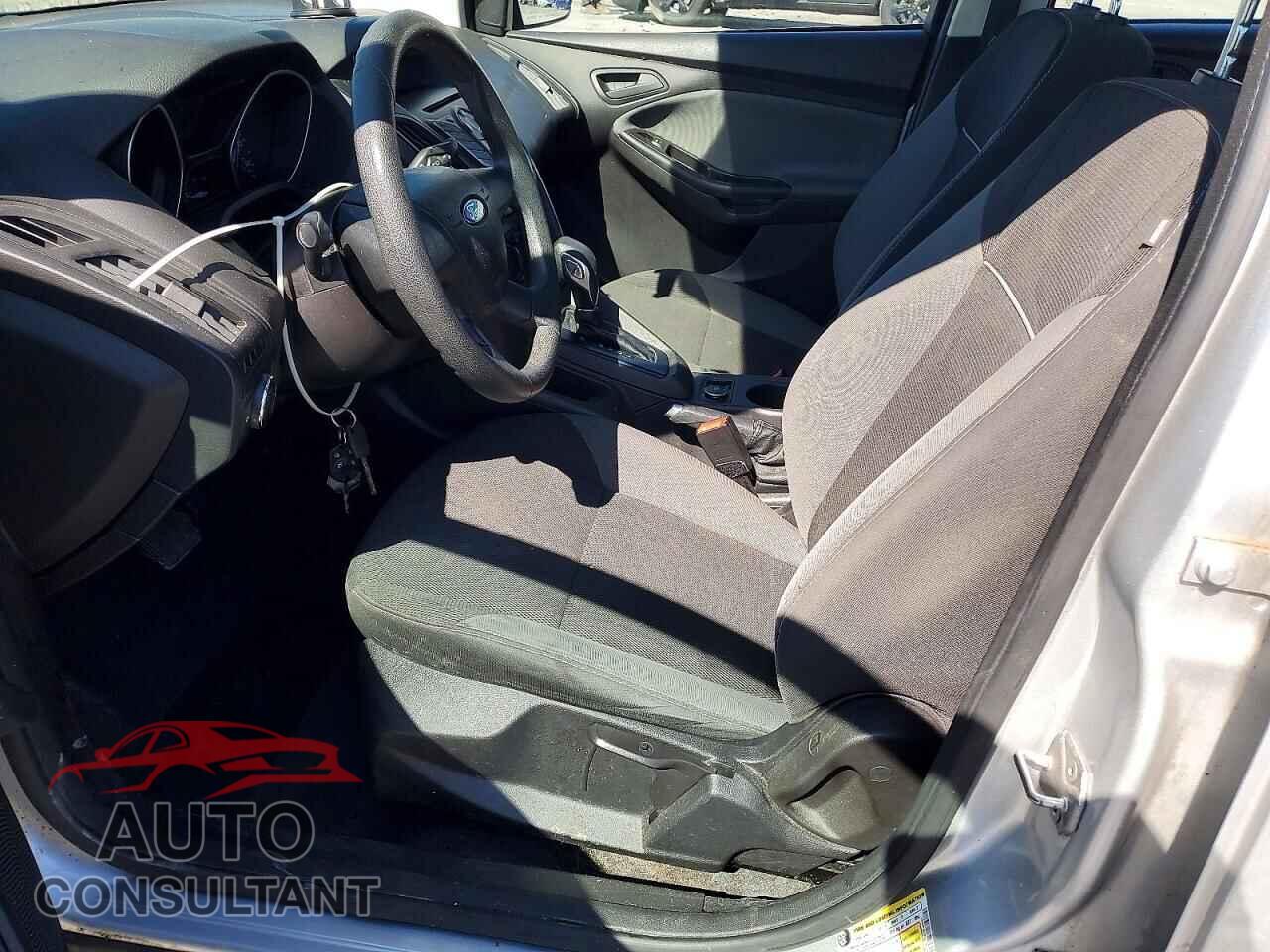 FORD FOCUS 2014 - 1FADP3E2XEL185033