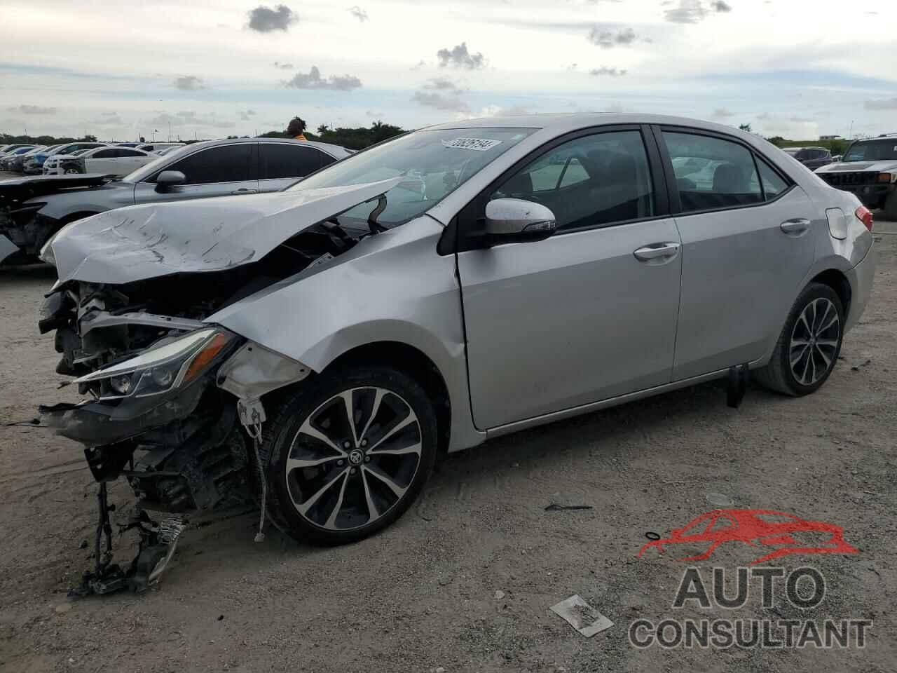 TOYOTA COROLLA 2019 - 5YFBURHE9KP880397