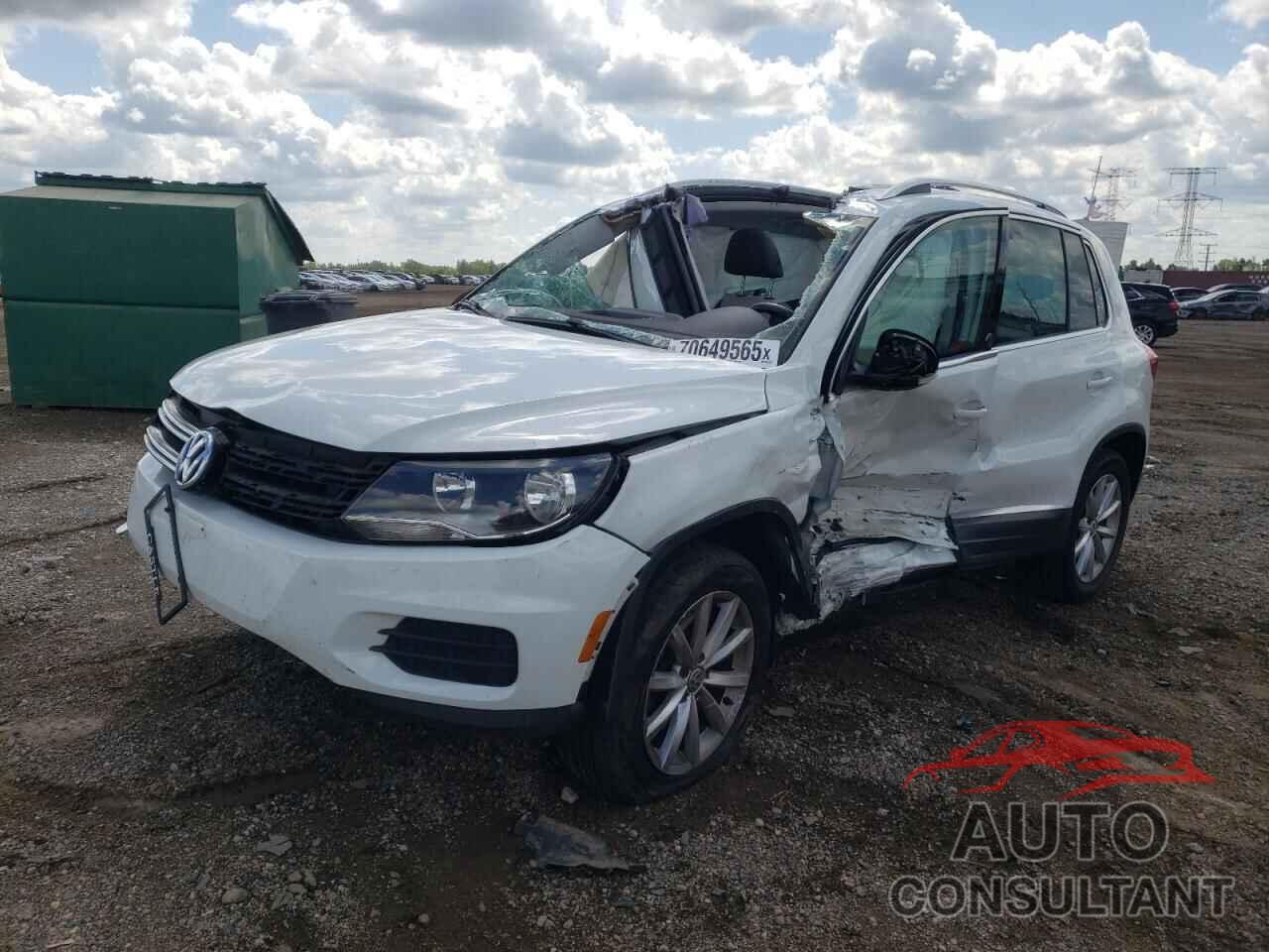 VOLKSWAGEN TIGUAN 2017 - WVGRV7AX7HW504871