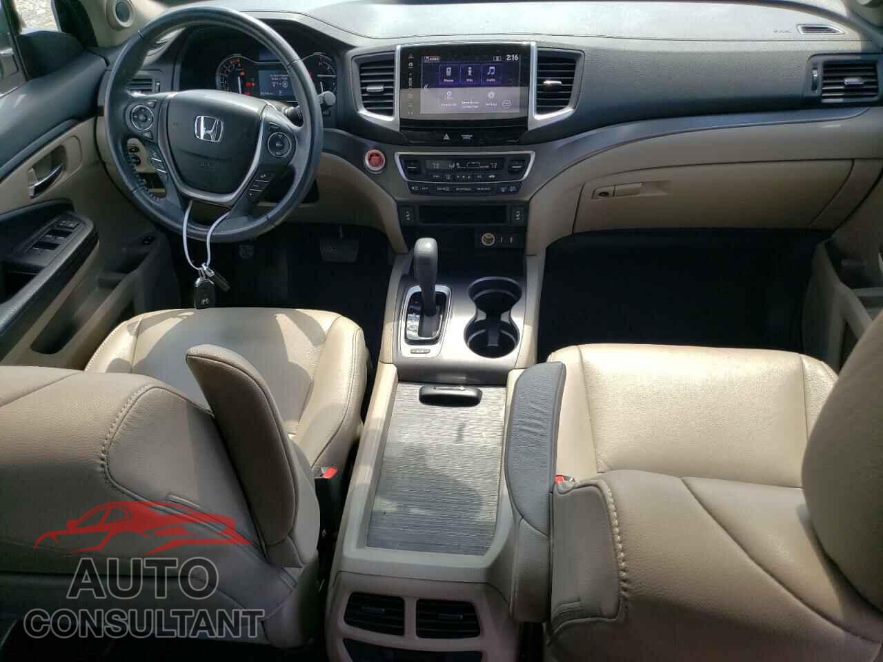 HONDA PILOT 2017 - 5FNYF6H55HB044402