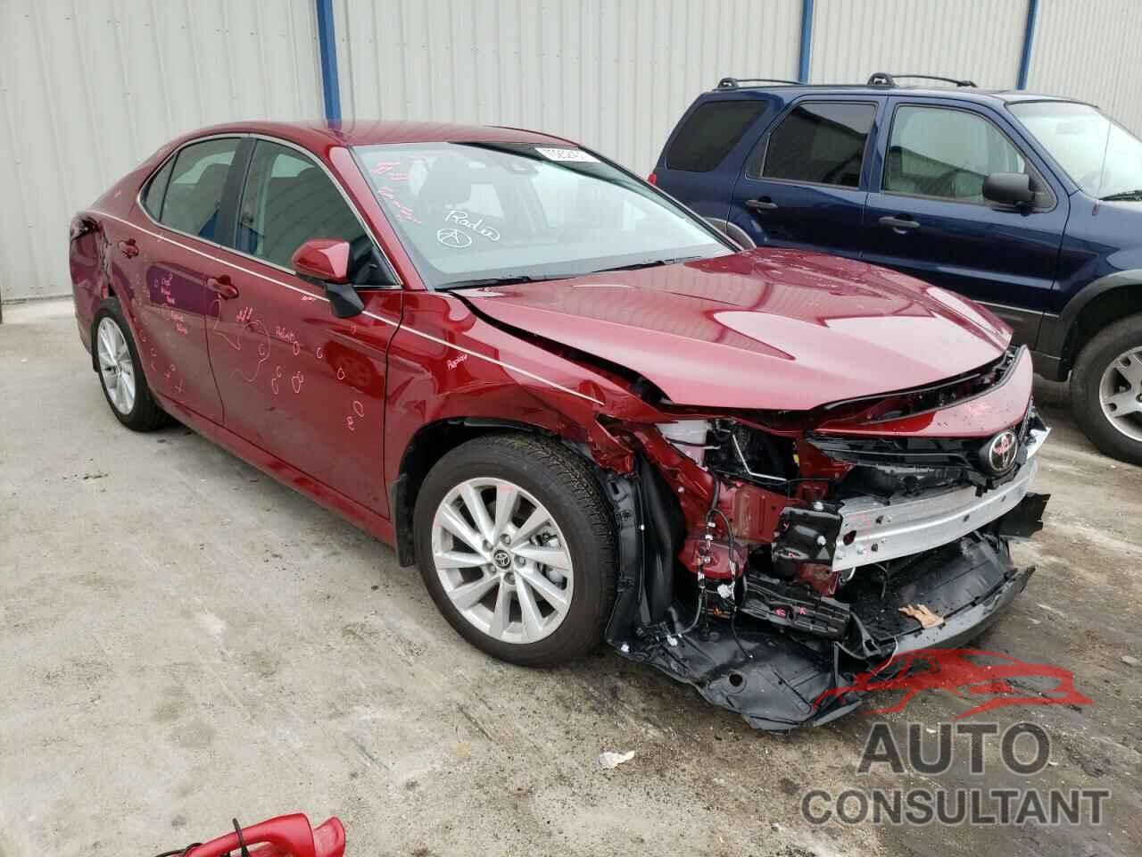 TOYOTA CAMRY 2021 - 4T1C11AK0MU612046