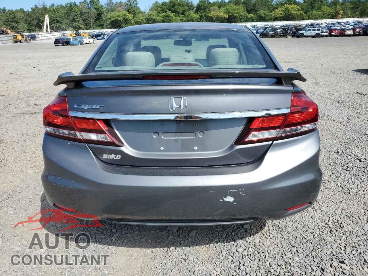 HONDA CIVIC 2013 - 2HGFB2F84DH547045
