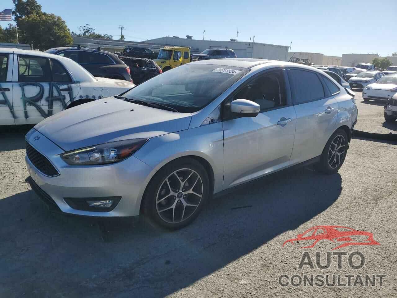 FORD FOCUS 2018 - 1FADP3H27JL279103