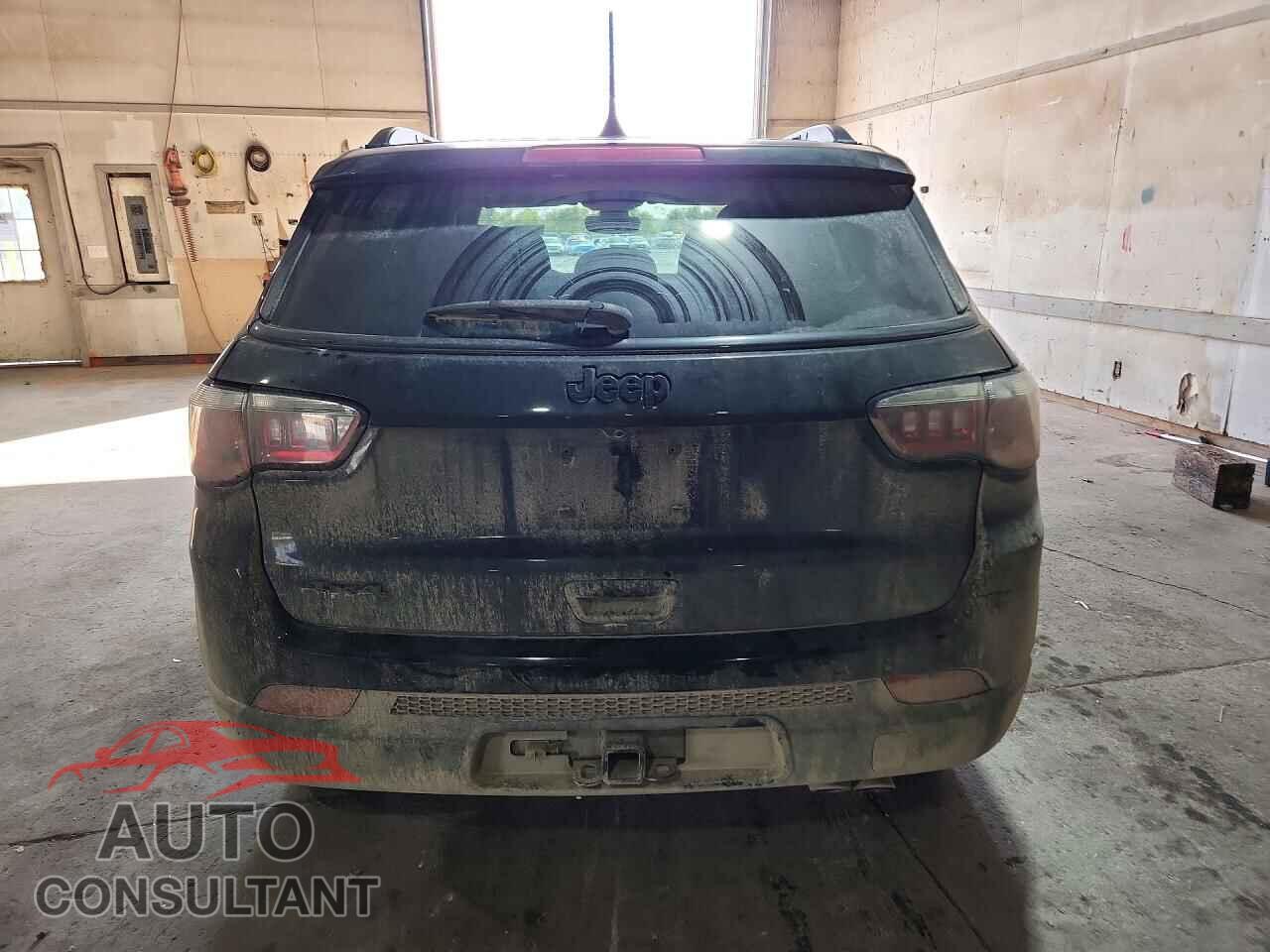 JEEP COMPASS 2018 - 3C4NJDBB5JT304549