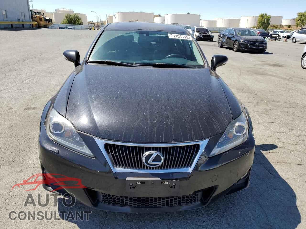 LEXUS IS 2012 - JTHBE5C25C5028533