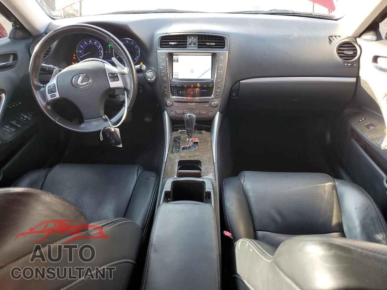 LEXUS IS 2011 - JTHCF5C21B5052716