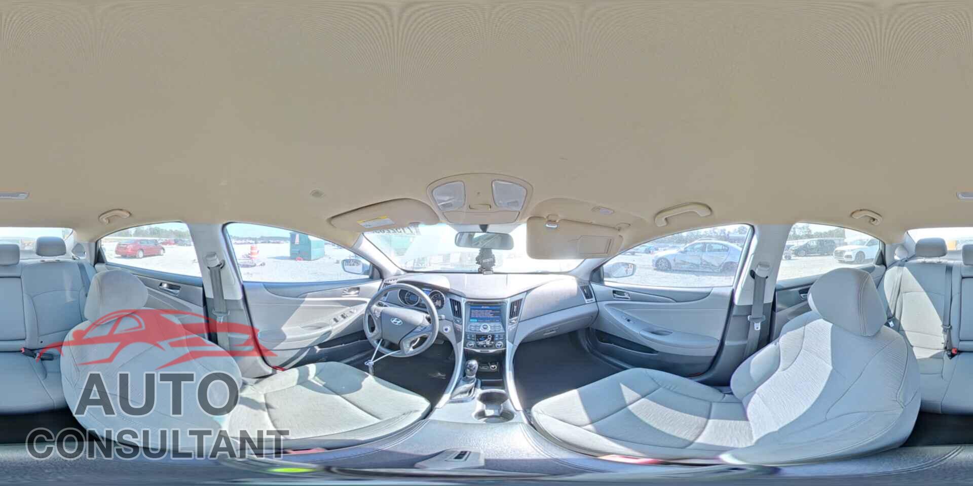 HYUNDAI SONATA 2011 - KMHEC4A47BA004965