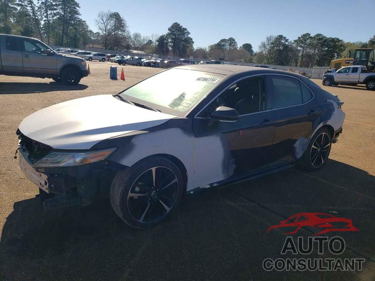 TOYOTA CAMRY 2019 - 4T1B61HK1KU693980