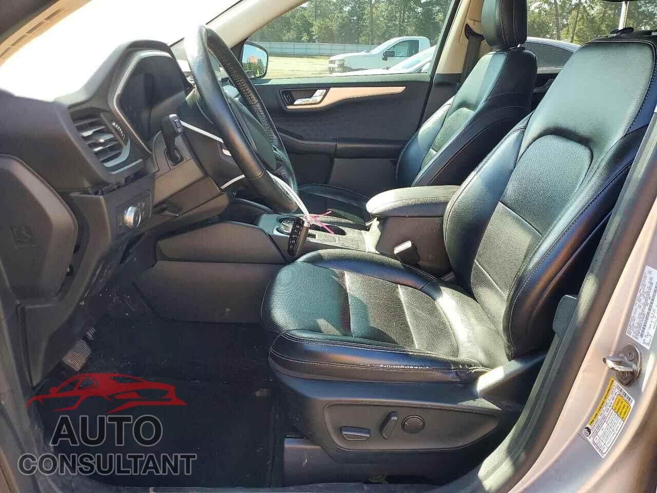 FORD ESCAPE 2020 - 1FMCU0H67LUA59453