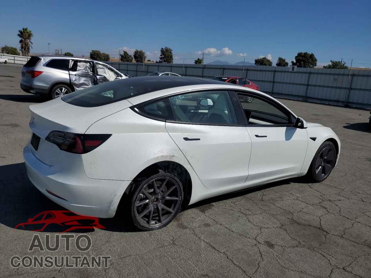 TESLA MODEL 3 2023 - 5YJ3E1EA9PF384359