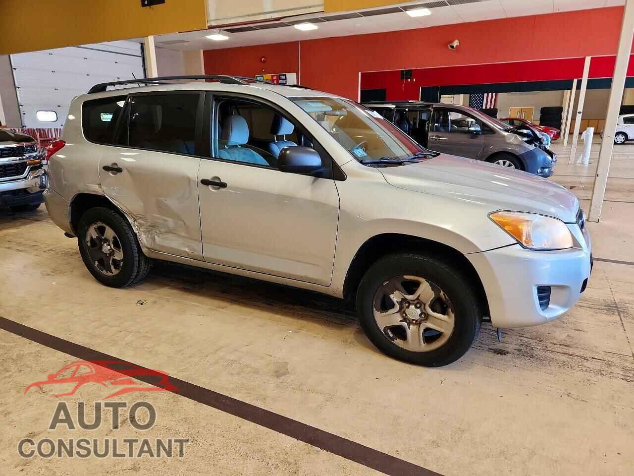 TOYOTA RAV4 2012 - 2T3BF4DV9CW207443