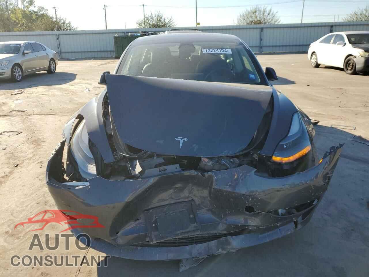 TESLA MODEL 3 2022 - 5YJ3E1EA8NF290826