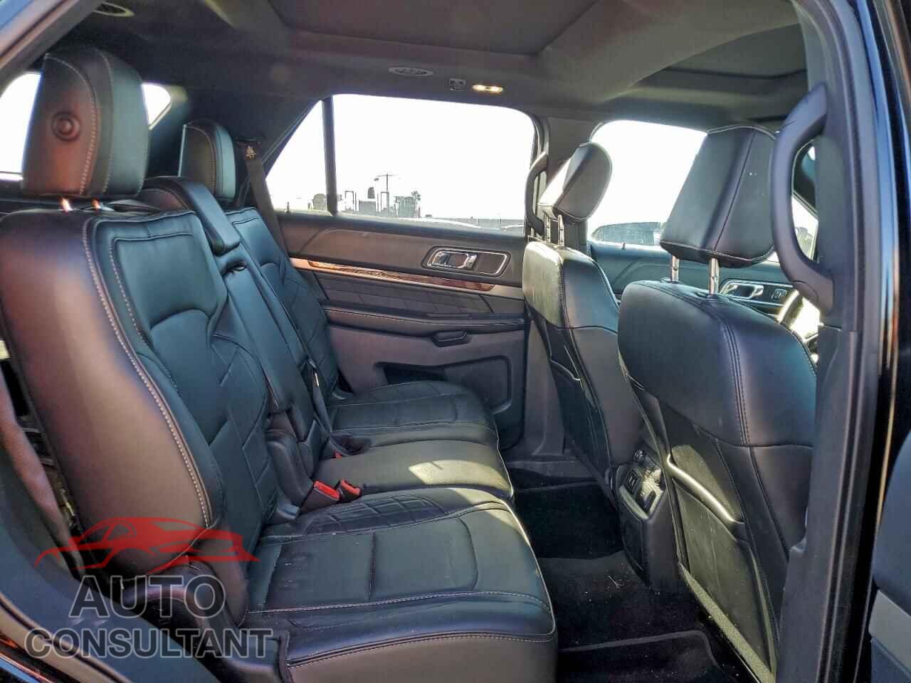FORD EXPLORER 2018 - 1FM5K8HT2JGB31559