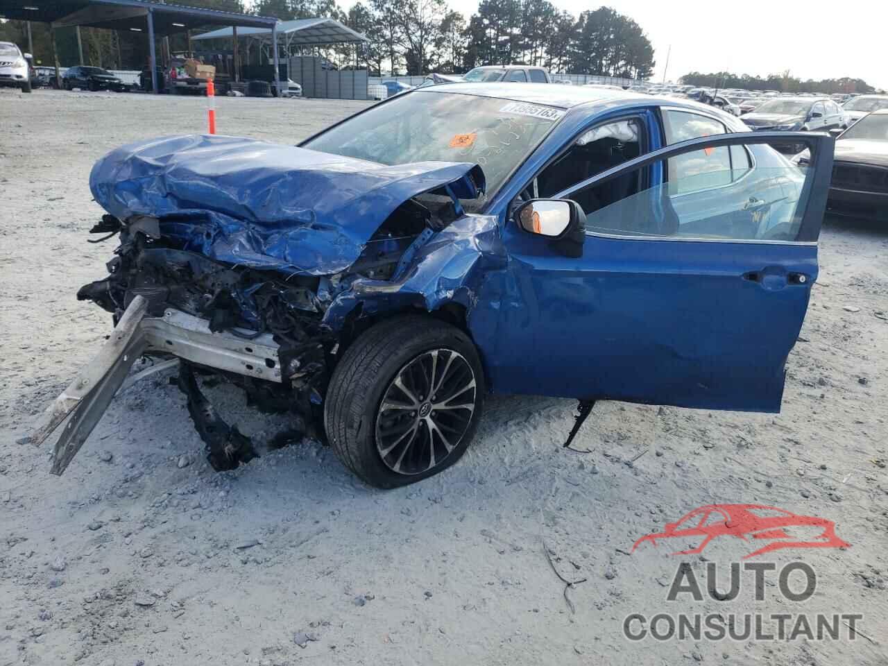 TOYOTA CAMRY 2018 - 4T1B11HK2JU050731