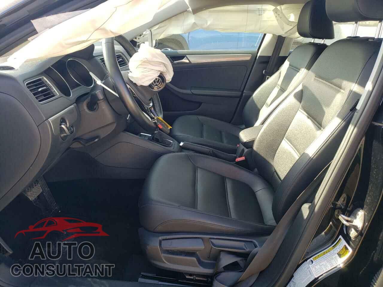 VOLKSWAGEN JETTA 2017 - 3VWDB7AJ1HM339156