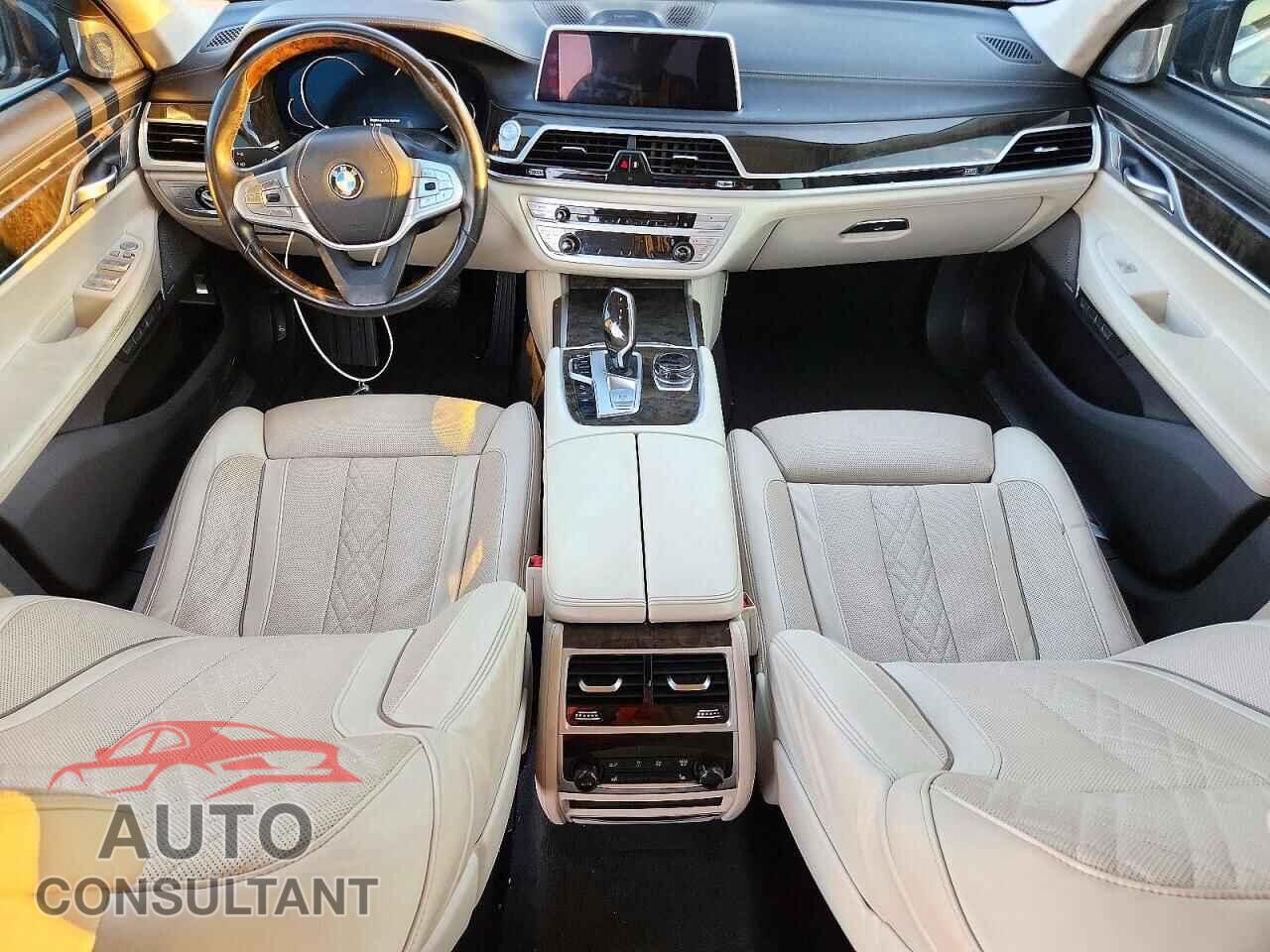 BMW 7 SERIES 2017 - WBA7F0C39HGM21749