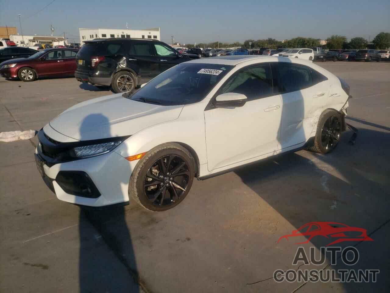 HONDA CIVIC 2018 - SHHFK7H94JU235387