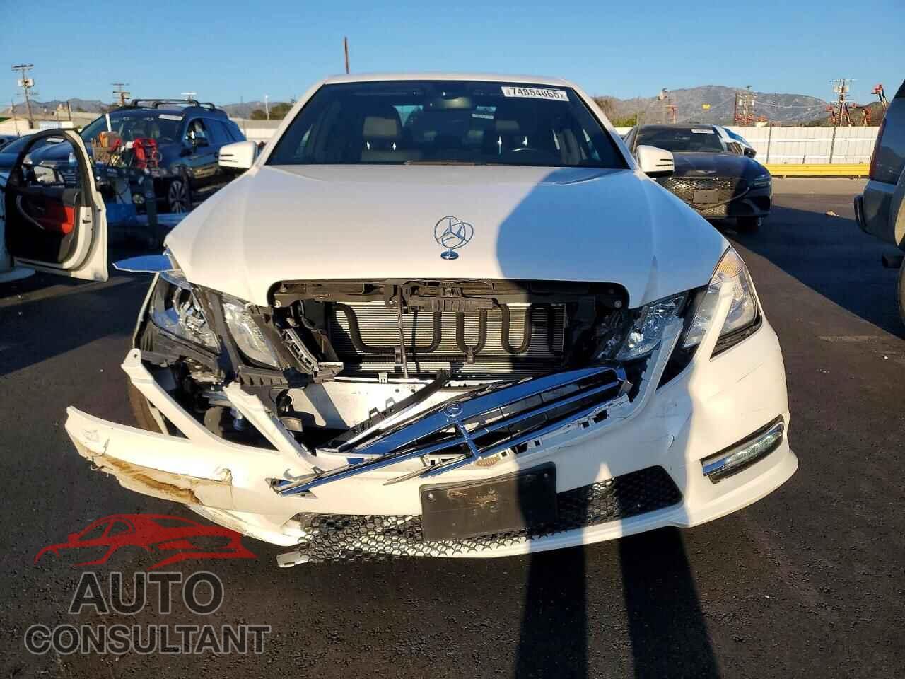 MERCEDES-BENZ E-CLASS 2013 - WDDHF5KB0DA746497
