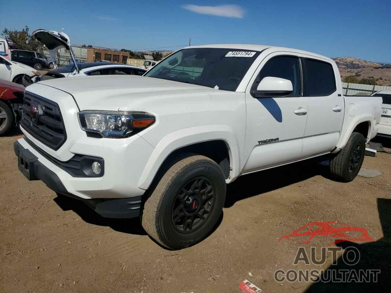 TOYOTA TACOMA 2018 - 5TFAZ5CN7JX058596