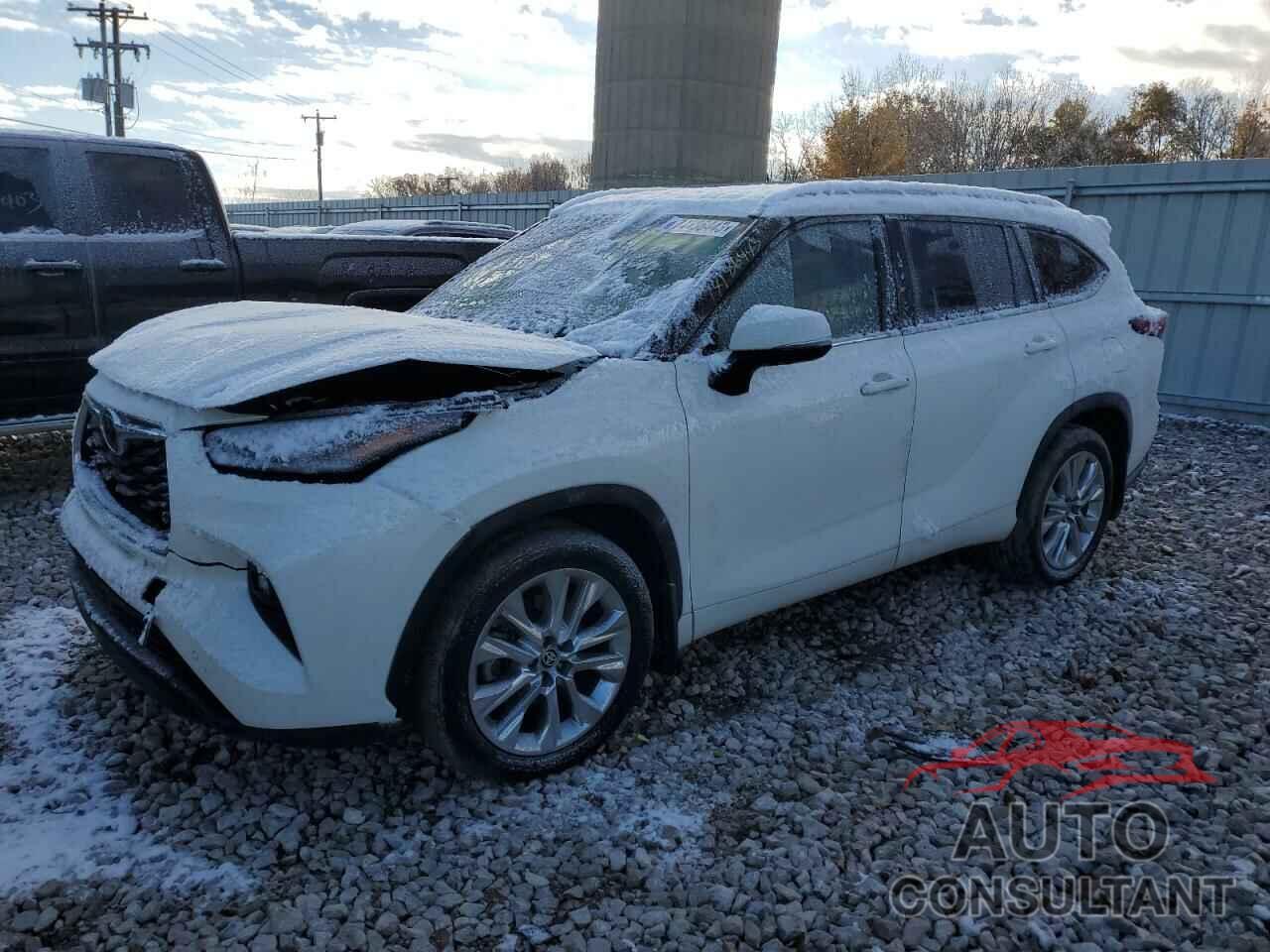 TOYOTA HIGHLANDER 2021 - 5TDDZRBH9MS525673