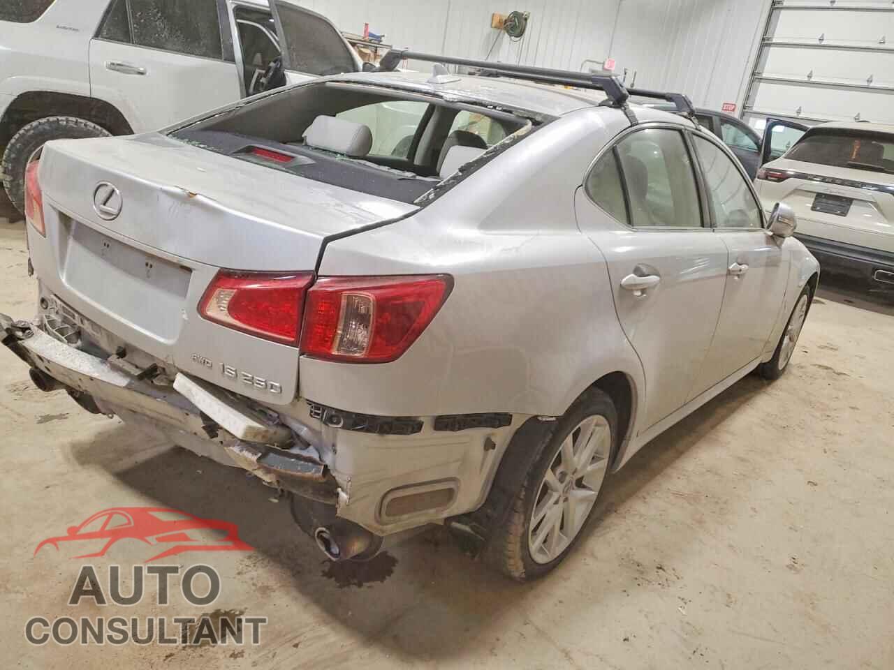 LEXUS IS 2012 - JTHCF5C26C5057587