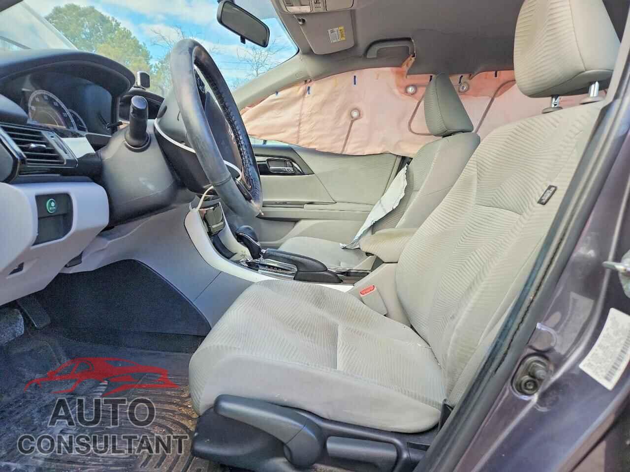 HONDA ACCORD 2017 - 1HGCR2F37HA298974