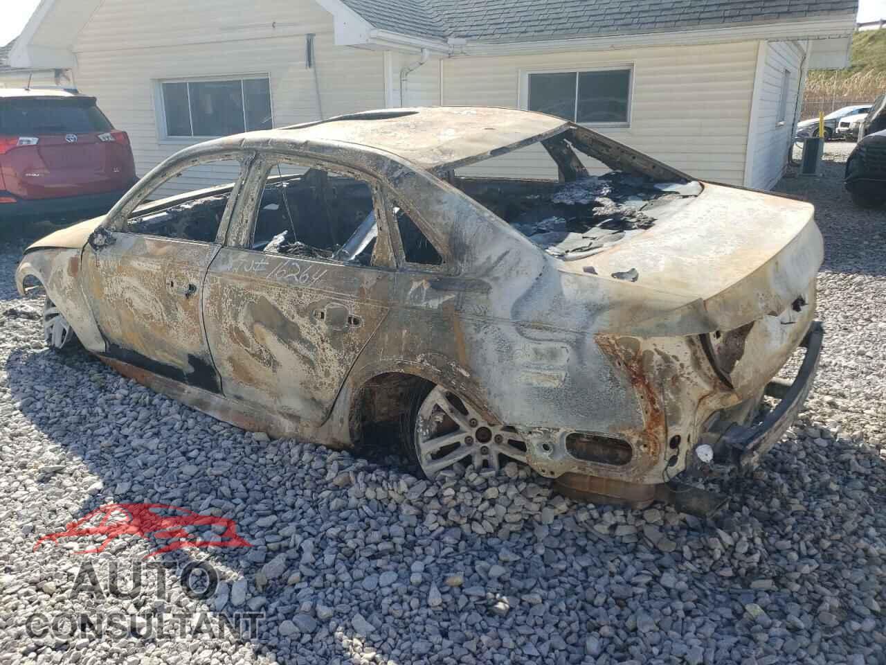 AUDI A4 2017 - WAUDNAF49HN044111