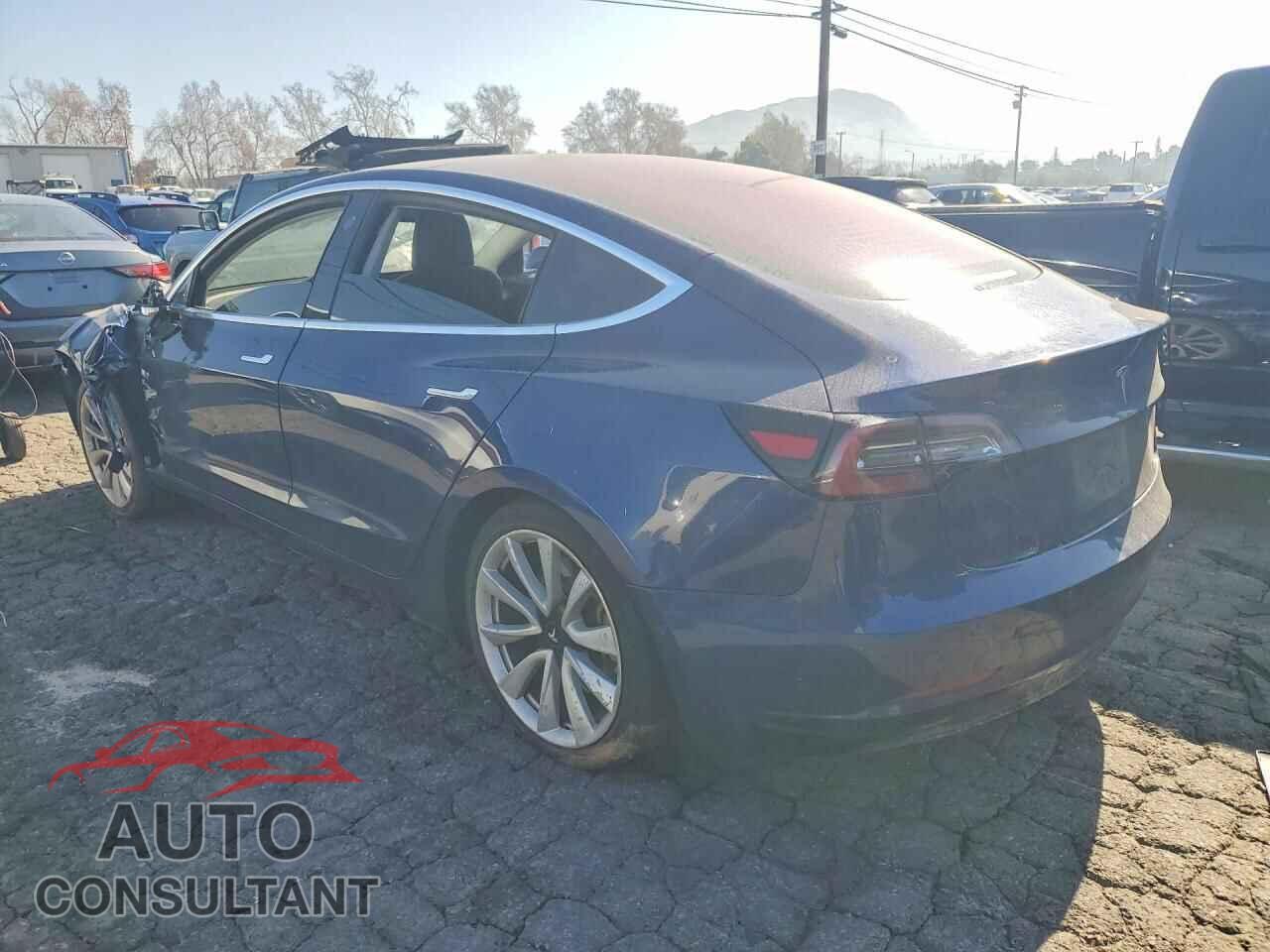 TESLA MODEL 3 2018 - 5YJ3E1EA2JF003703