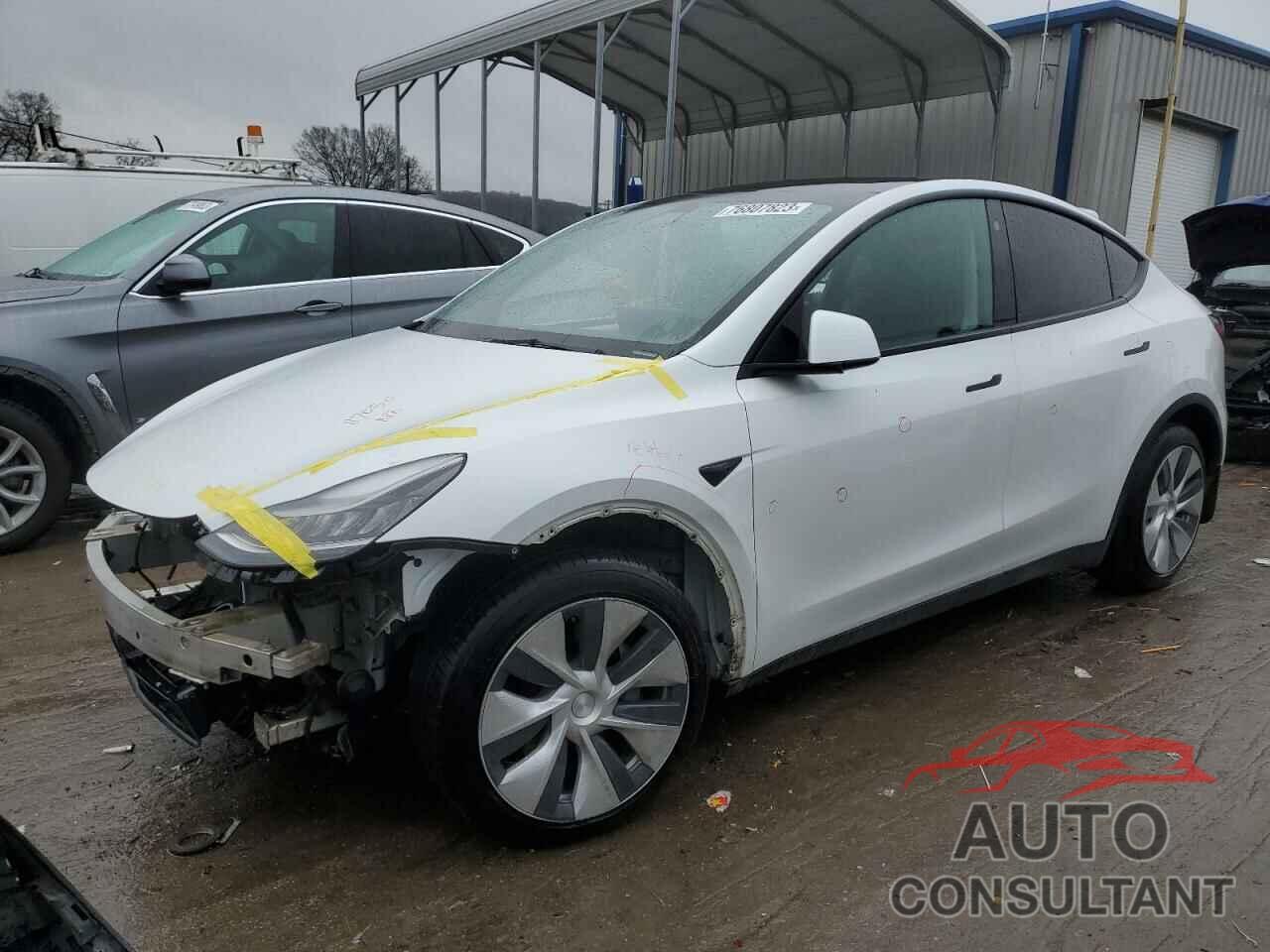 TESLA MODEL Y 2021 - 5YJYGDEE4MF117050