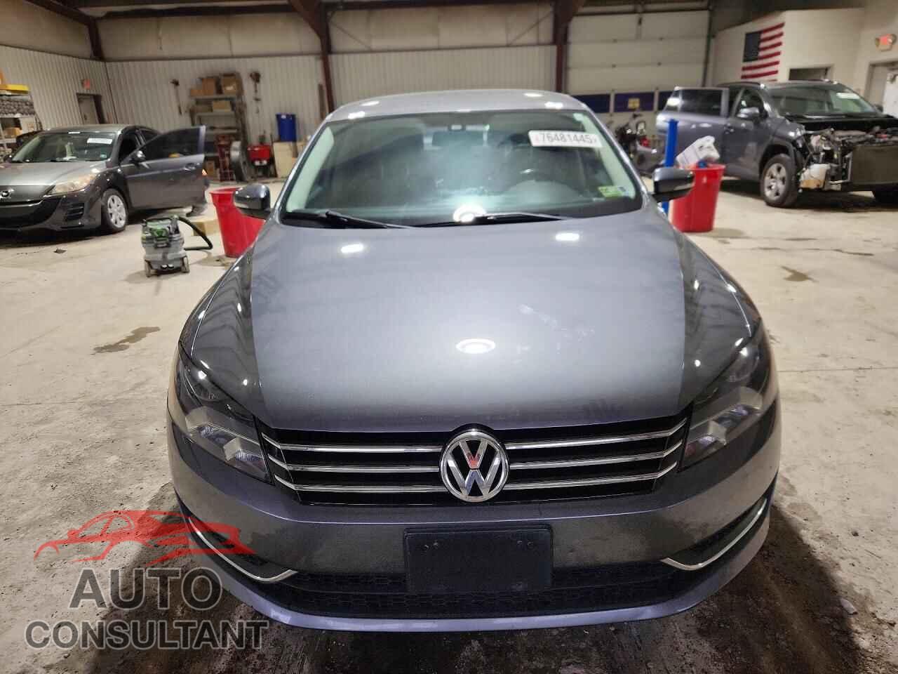 VOLKSWAGEN PASSAT 2014 - 1VWAP7A30EC002223