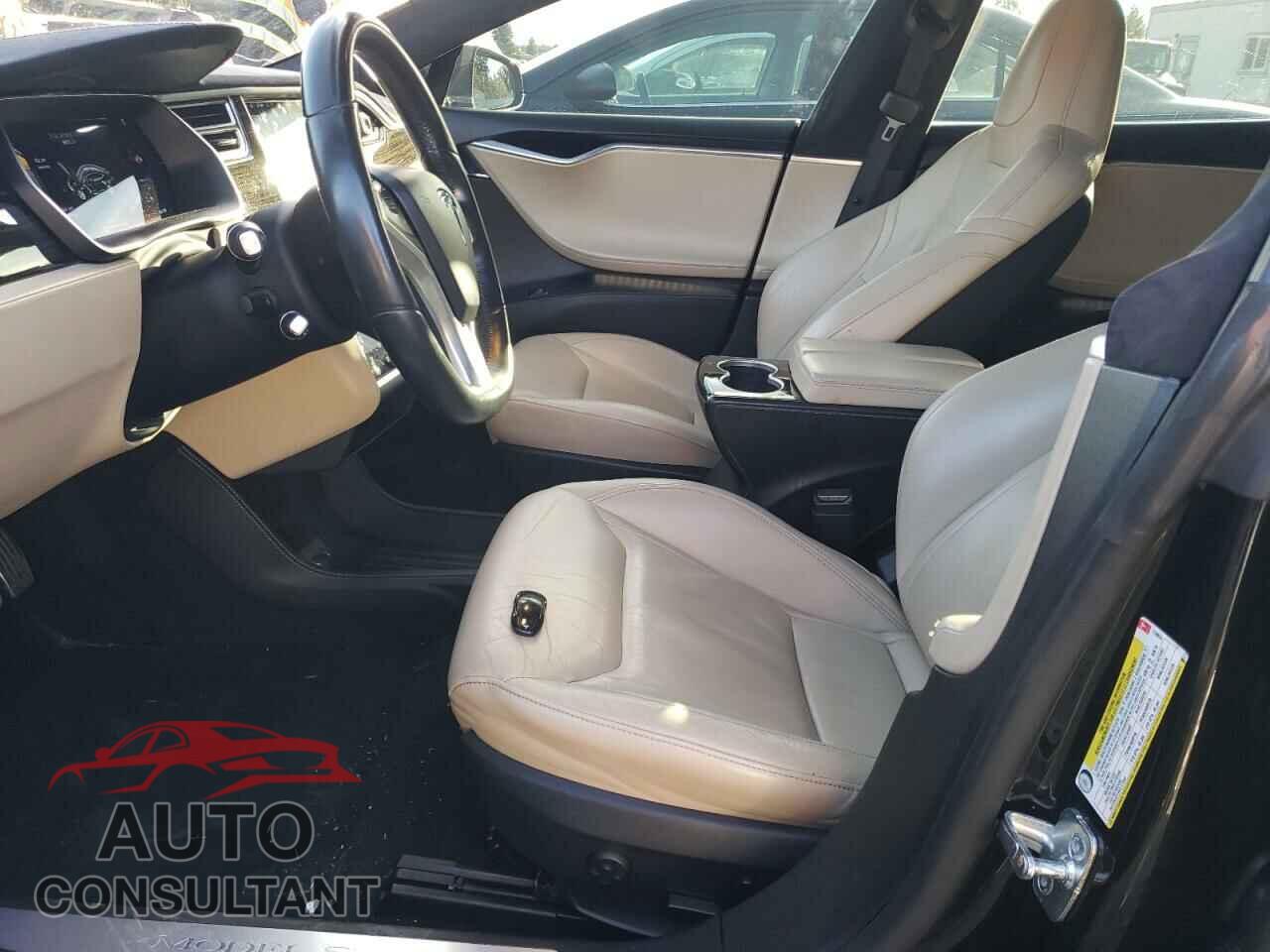 TESLA MODEL S 2015 - 5YJSA1E22FF110824