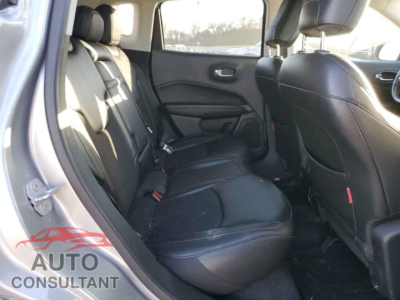 JEEP COMPASS 2019 - 3C4NJDDB9KT667872