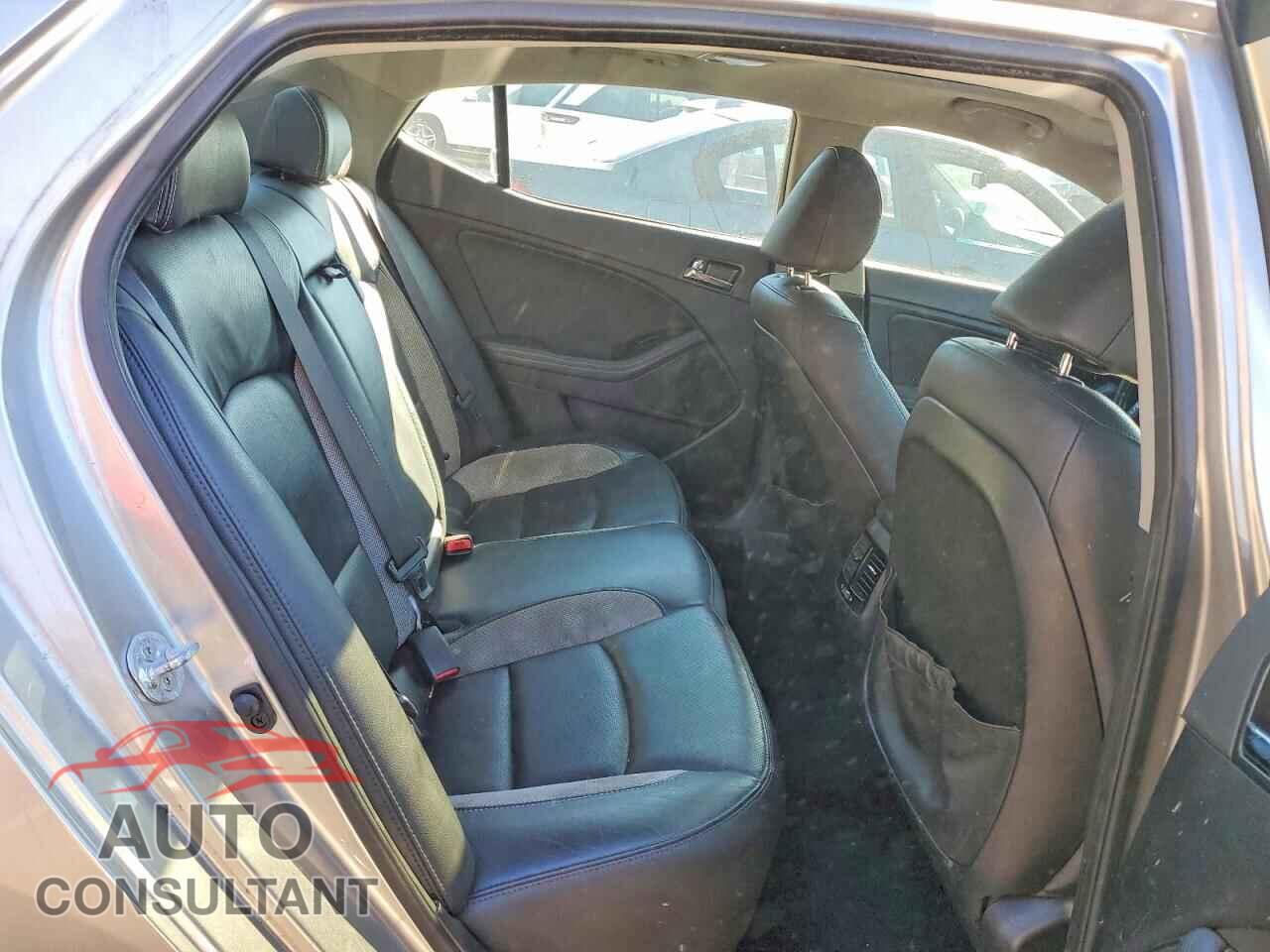 KIA OPTIMA 2012 - 5XXGR4A68CG045446