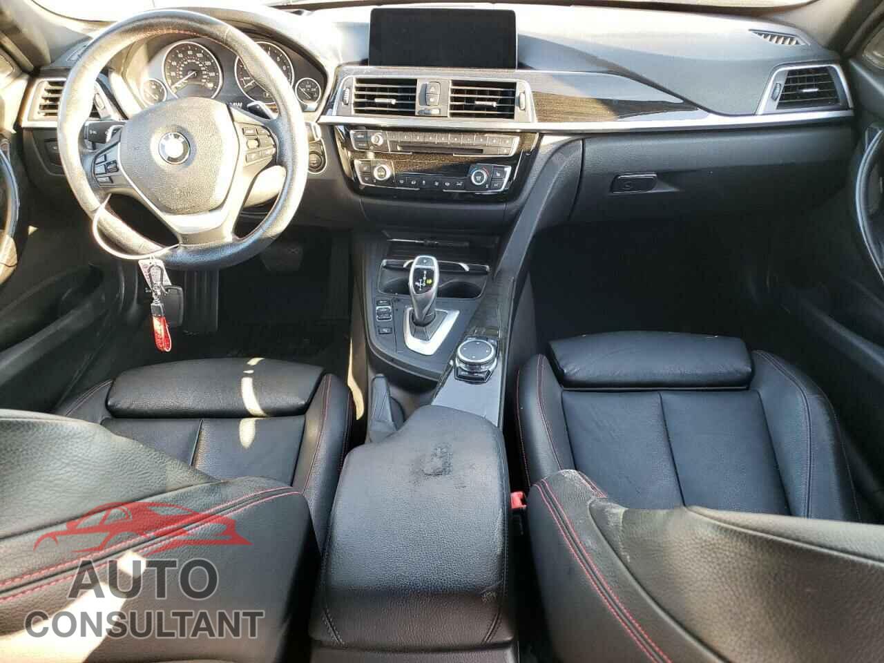 BMW 3 SERIES 2016 - WBA8E9G55GNU30336