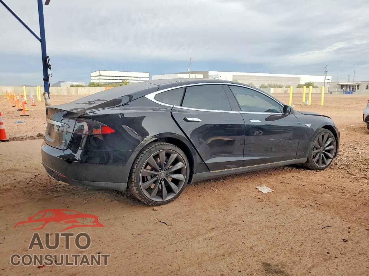 TESLA MODEL S 2015 - 5YJSA4H19FF083920