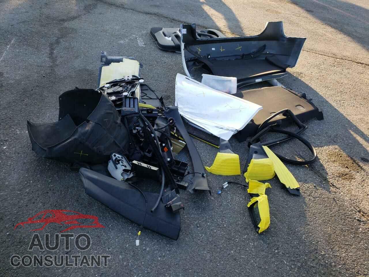TESLA MODEL 3 2023 - 5YJ3E1EA8PF570412