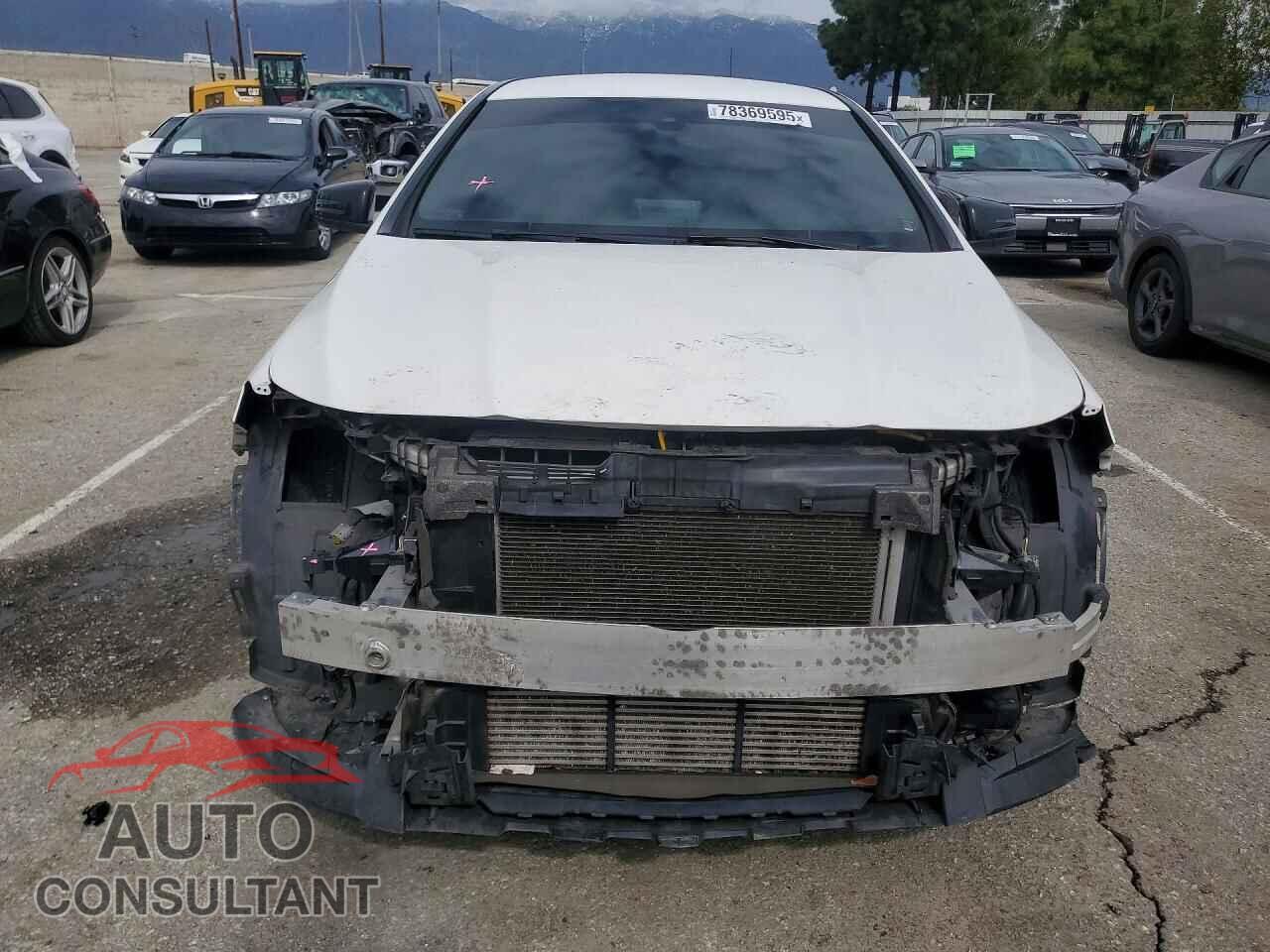 MERCEDES-BENZ CLA-CLASS 2018 - WDDSJ4EB8JN689352