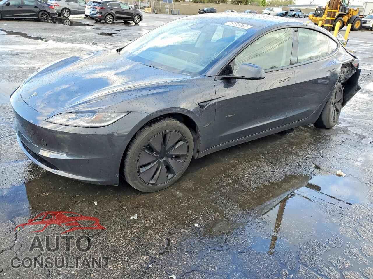 TESLA MODEL 3 2025 - 5YJ3E1EA4SF978396