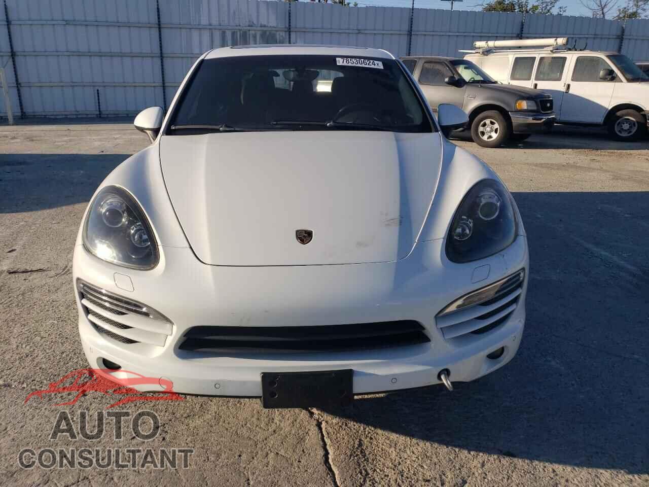 PORSCHE CAYENNE 2012 - WP1AA2A28CLA11858