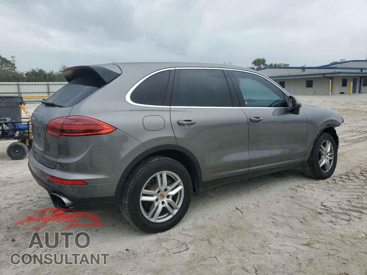 PORSCHE CAYENNE 2016 - WP1AA2A21GLA03994
