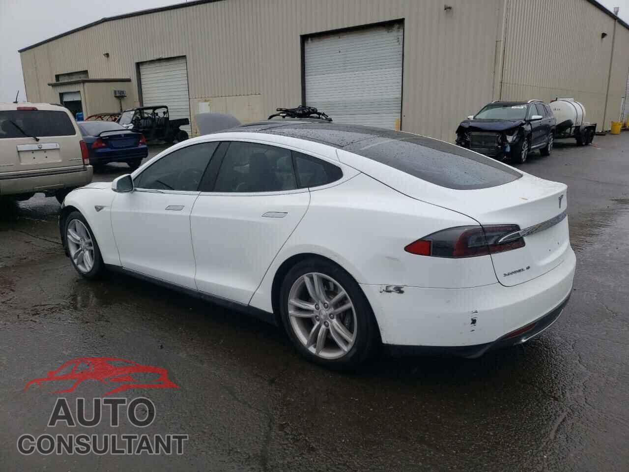 TESLA MODEL S 2013 - 5YJSA1CN0DFP04497