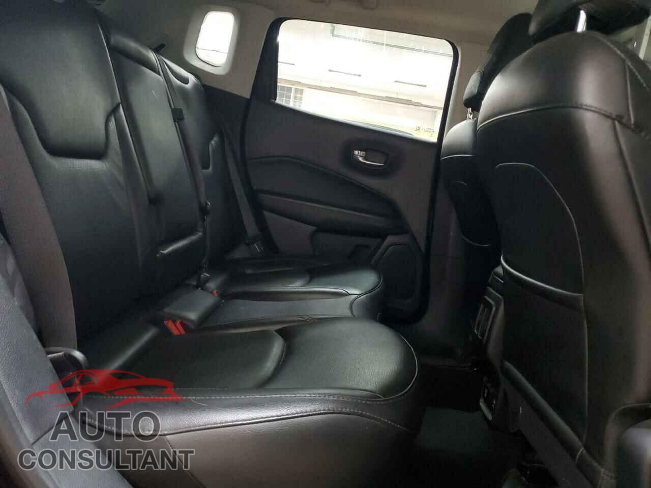 JEEP COMPASS 2020 - 3C4NJDCB2LT211876