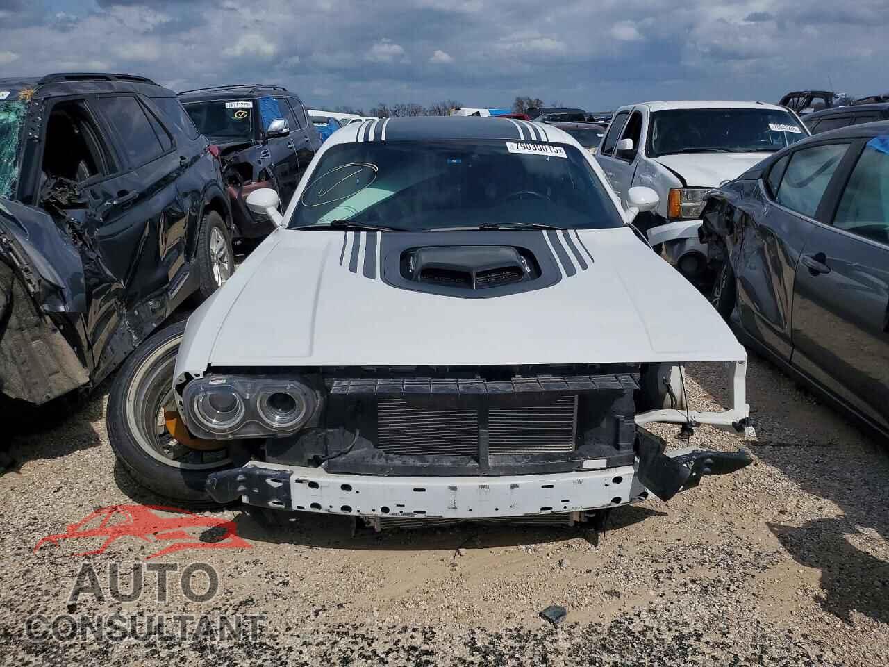 DODGE CHALLENGER 2016 - 2C3CDZBTXGH201556
